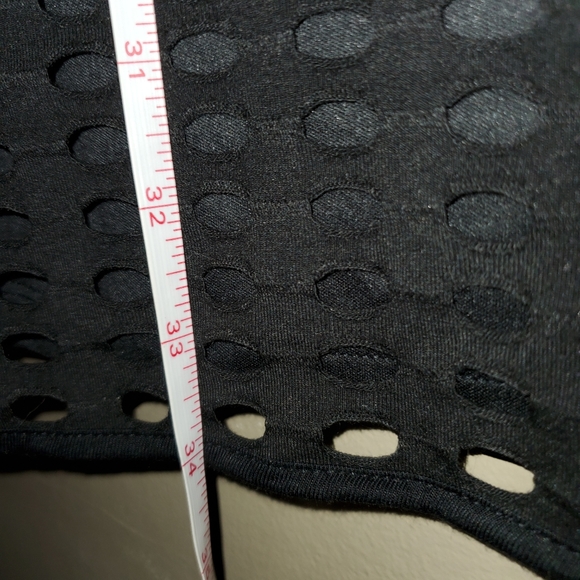 Little black fishnet express dress - Picture 3 of 7